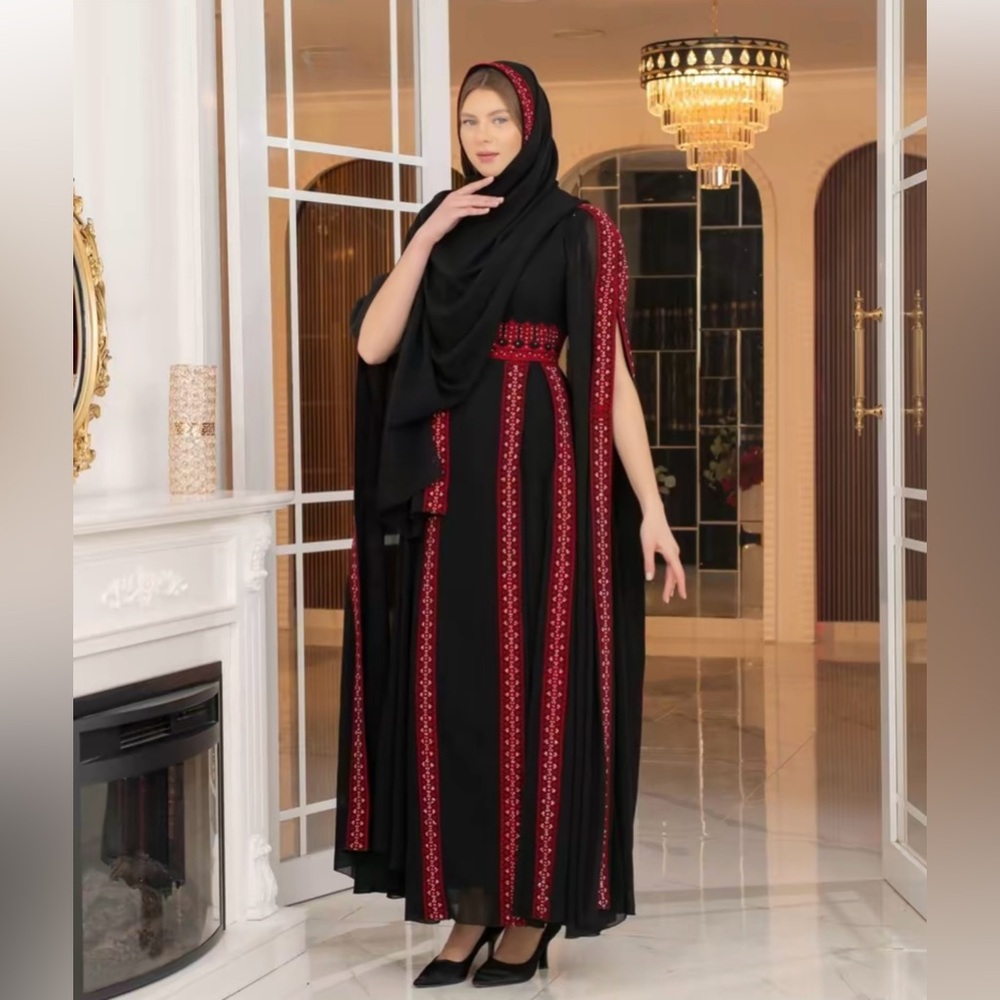 2 Piece Modern Tatreez Embroidered Elegance Thobe - Picture 6 of 13